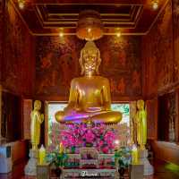 วัดเขาย้อย เพชรบุรี โบสถ์ไม้แกะสลักสุดวิจิตร 