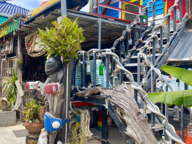 Ma-Rum Bar เกาะเสม็ด สไตล์ฮาวาย ริมทะเล