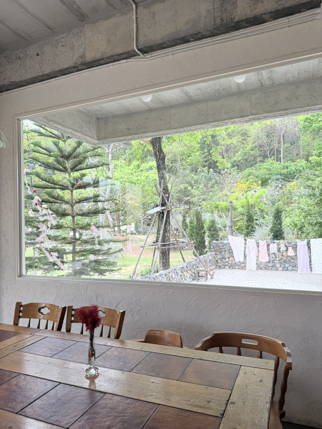 Oria Cafe Khaoyai 🪜🧺🫧