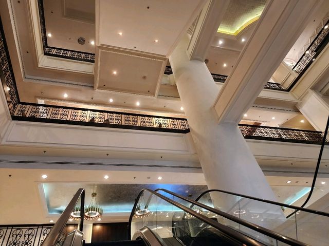 クアラルンプールの最高級ホテル「The Ritz-Carlton, Kuala Lumpur」で優雅な滞在を