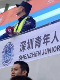 綠茵之上的城市詩學  