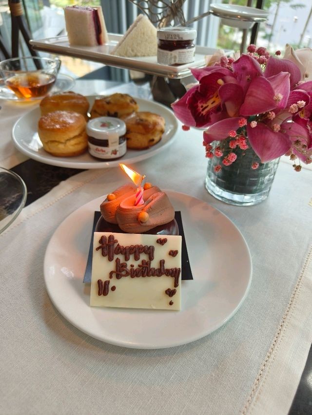 A Slice of Luxury in the Afternoon