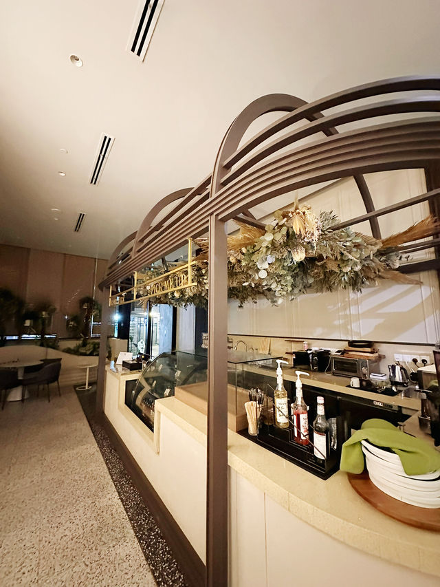 Roaring Raya Charm at Sleeping Lion Suites