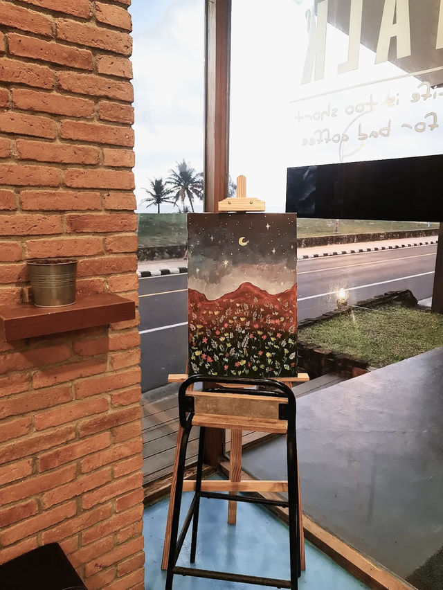 Relaxed Vibes at Coffee Talk, Karon Beach