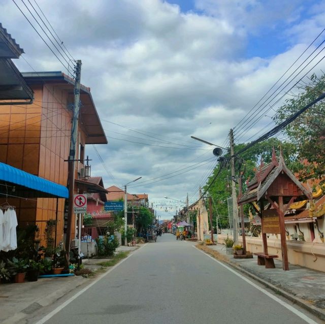 【タイ北部】チェンカーンウォーキングストリート