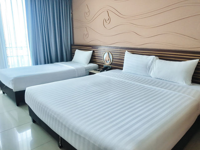 🏨 โรงแรม Bay Beach Resort ติดชายหาดจอมเทียน!!