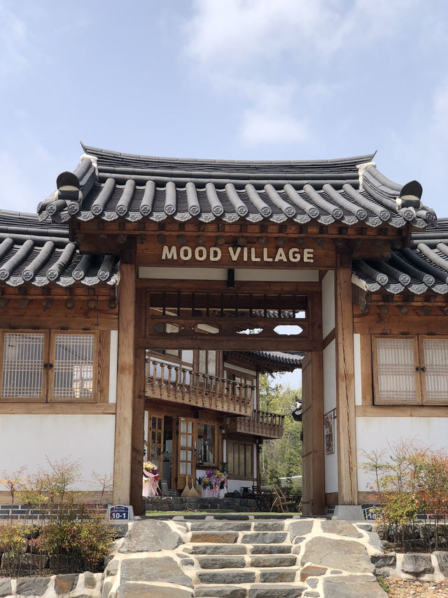 🏯 한옥의 정취를 느낄 수 있는 무드빌리지 카페 