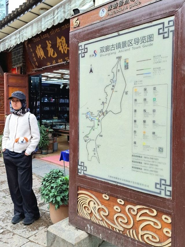 A STROLL THROUGH SHUANGLANG ANCIENT HEART