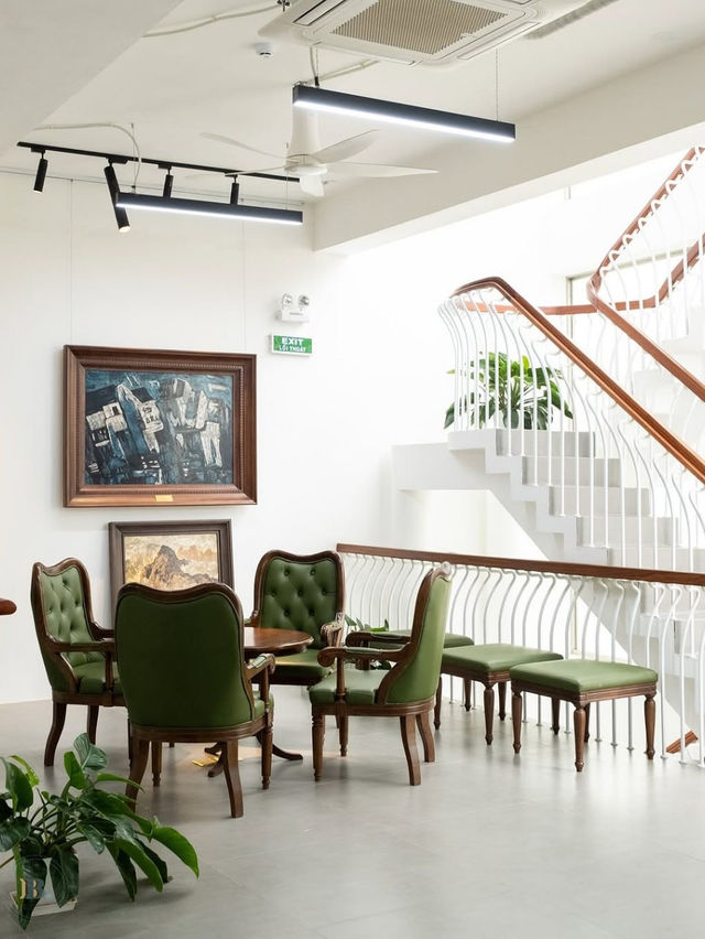 J’ADORE Cafe & Art Exhibition
