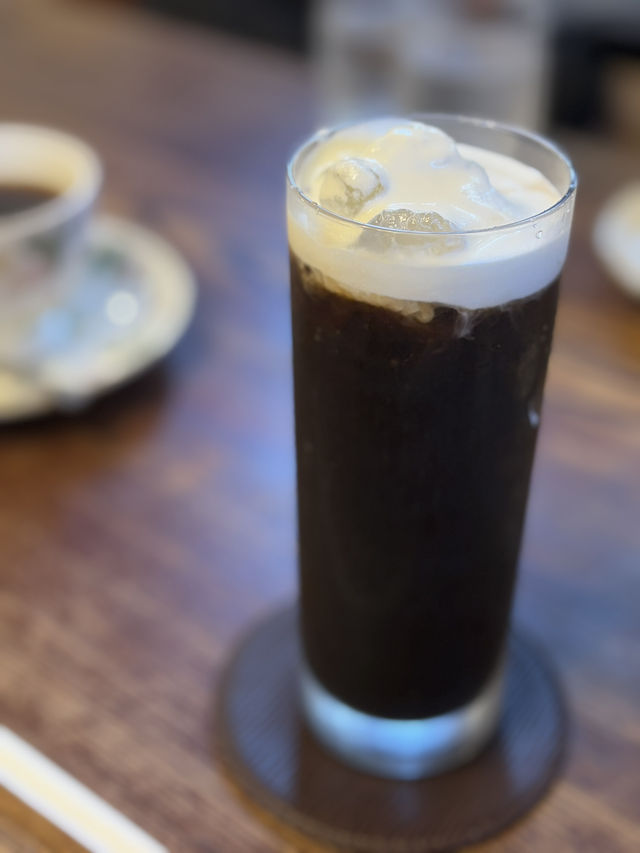 白河・ティールーム高山でアップルパイとアイスコーヒー】