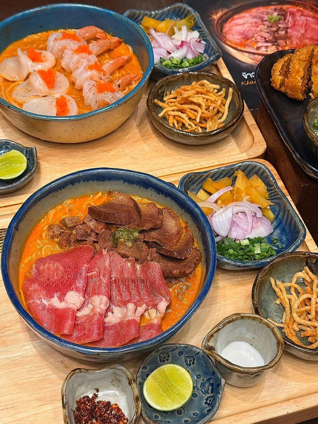 曼谷🇹🇭 這家泰北風味的咖喱面! 超捧！