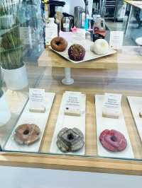 포틀랜드 대표 도넛 가게, Blue Star Donuts- PDX Airport