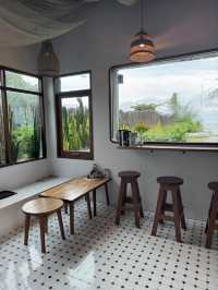 คาเฟ่ริมทะเลที่จันทบุรี