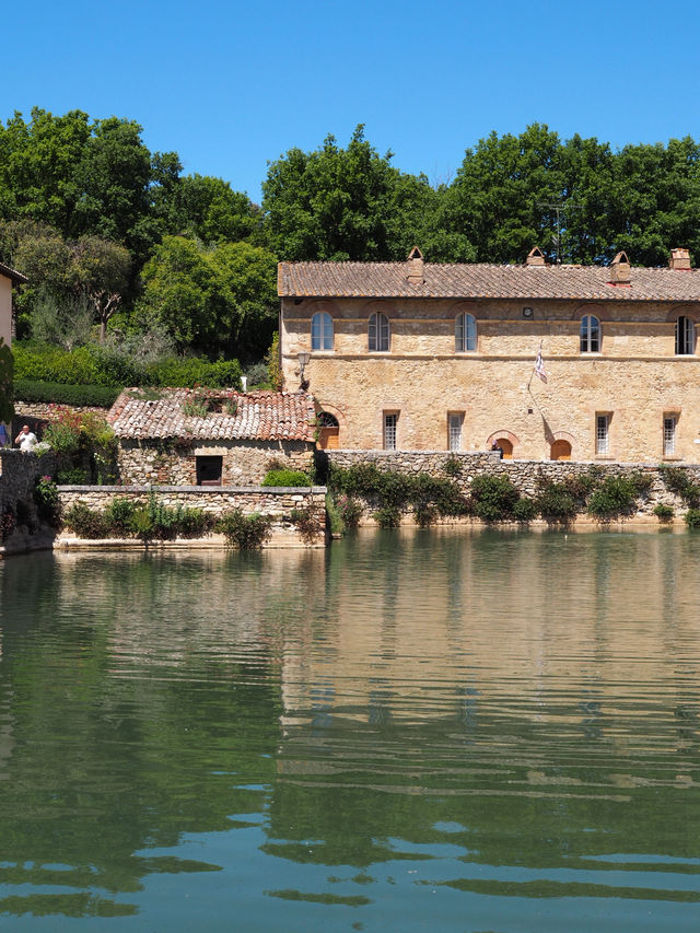 イタリア　トスカーナの小さな街　Bagno Vignoni
