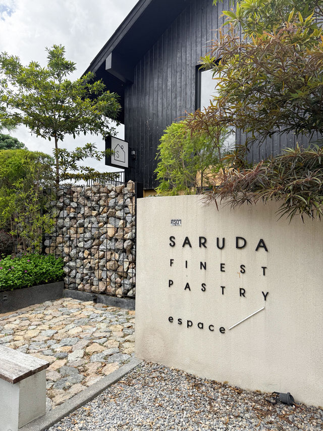 SARUDA - คาเฟ่สุดเก๋ย่านสันติธรรม เด่นเรื่องขนม