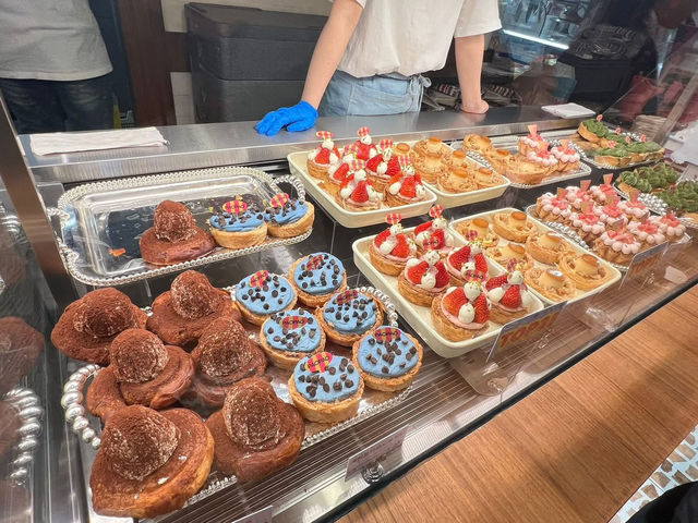 PAOPAO Bakery & Cafe ร้านขนมเซี่ยงไฮ้