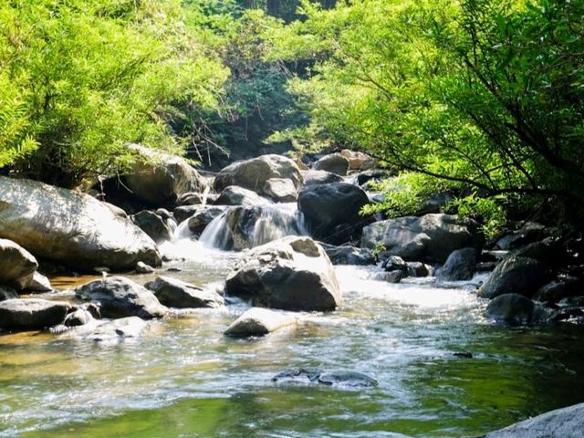 🏞️ : Tat Luang Waterfalls น้ำตกตาดหลวง เที่ยวน่าน