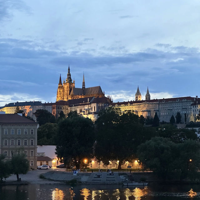 Prague's Old Town Square: The Heart of the City! 🏰🇨🇿