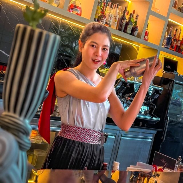 พื้นที่ดื่มเครื่องดื่มชิลๆบรรยากาศสบายๆในย่านรัชดา