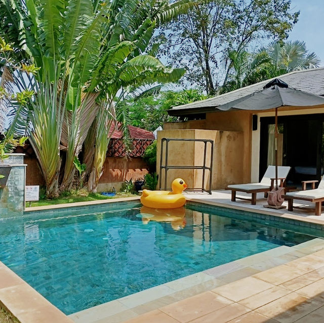 A Secluded Sanctuary of Tropical Elegance