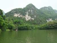 Trang An - A peaceful ride through time and limestone ⛵