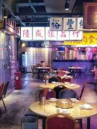 🇨🇳🛍️ Tianhe Tee Mall: Where Shopping Meets Style in Guangzhou! ✨🎒