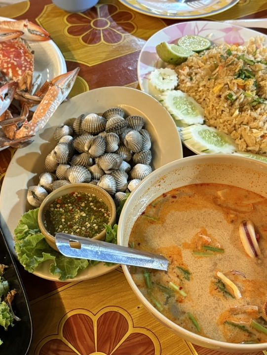ซีฟู๊ด local สุดเด็ดที่พัทยา | ไต๋อวนซีฟู้ด 🍽️