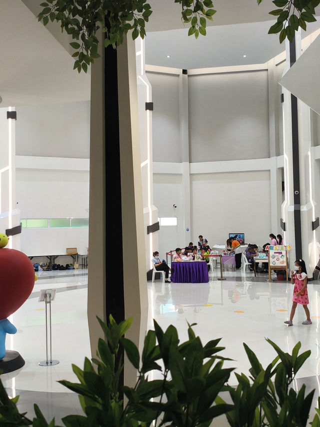 曼谷｜孩子瘋狂尖叫 曬太陽還能畫畫 這個親子景點真的不能錯過