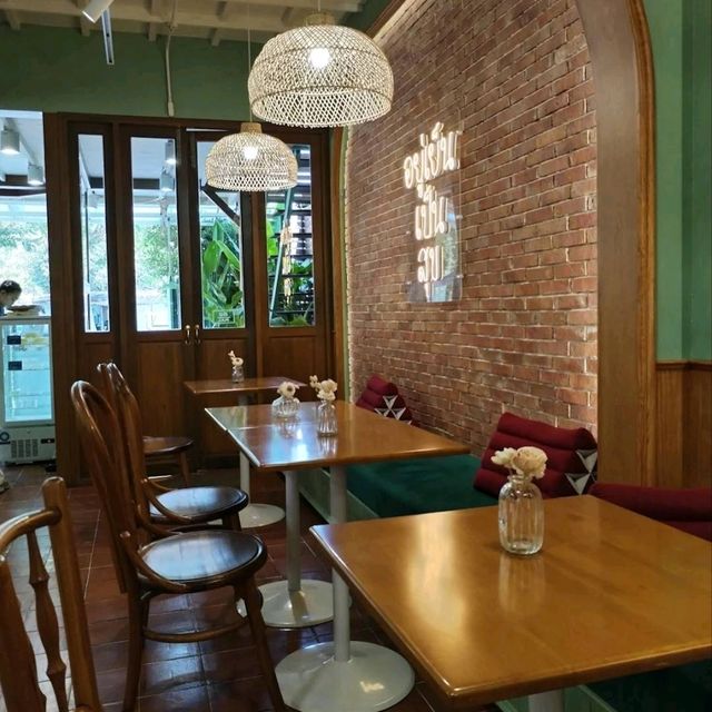 แป้งร่ำ คาเฟ่ขนมไทย @ อยุธยา