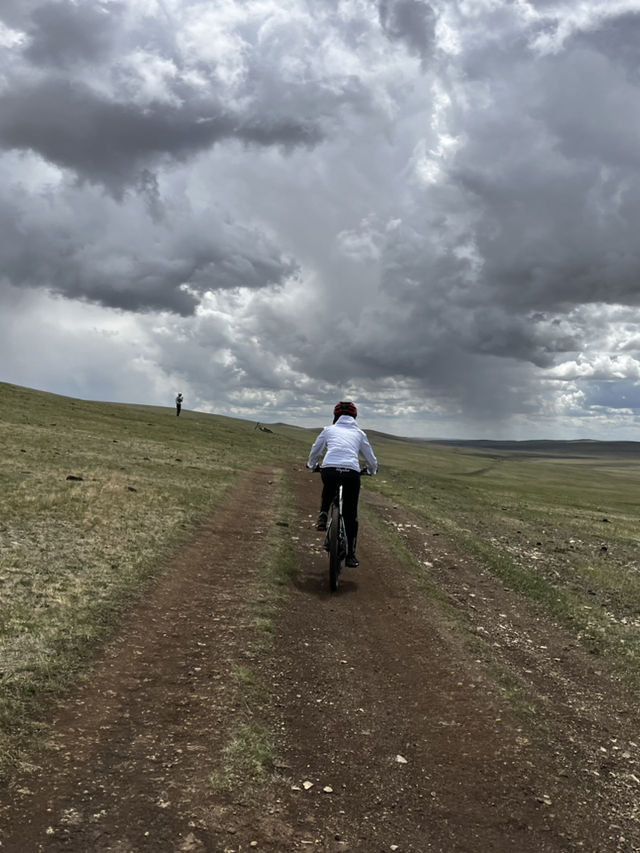 Crazy Cycling in Mongolia 