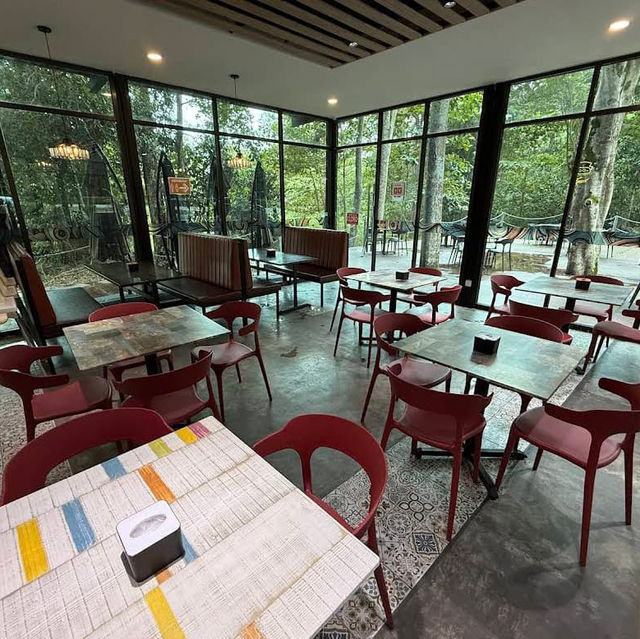 must-visit burger joint in Bandar Penawar