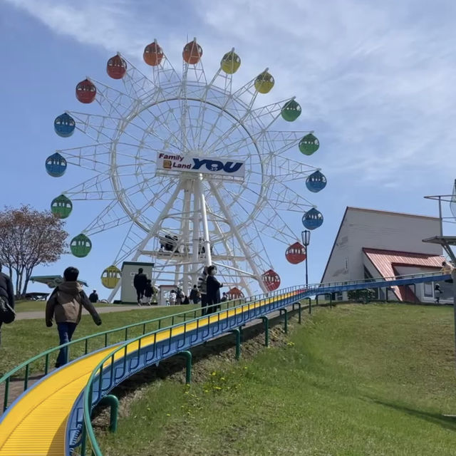 カラフルレトロで楽しい遊園地のある道の駅