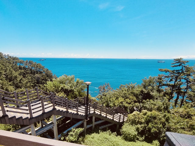 Yeongdo Haneul (Sky) Observation Deck, Busan: Elevated Views and Coastal Serenity