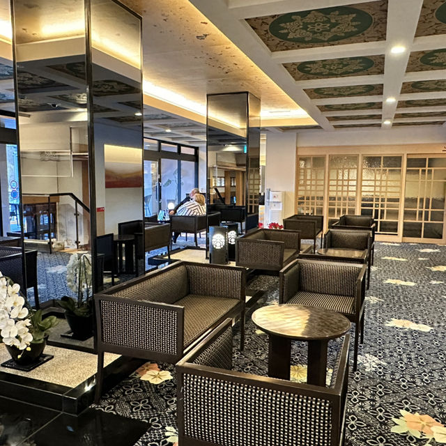 🏞️「鏡湖奇蹟！一睹逆富士壯景：富士河口湖的震撼登場」