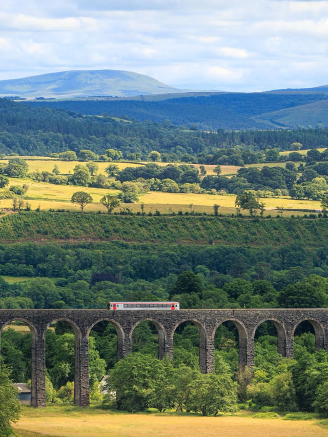 🚞🏞️ London to the Scottish Highlands — The Coastal Route That Heals Your Soul