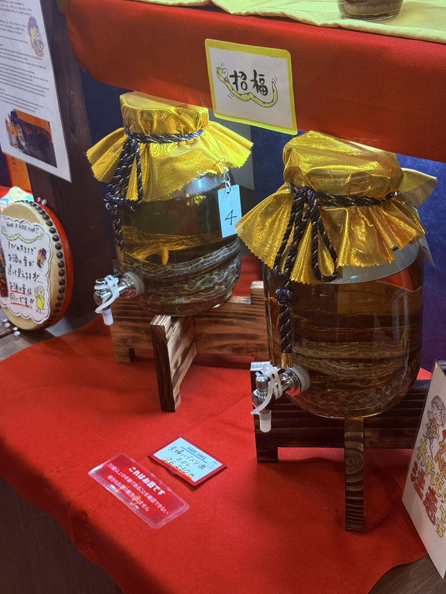 沖繩｜王國村看傳統琉球民居 琉球玻璃diy、還有世界最長的蛇