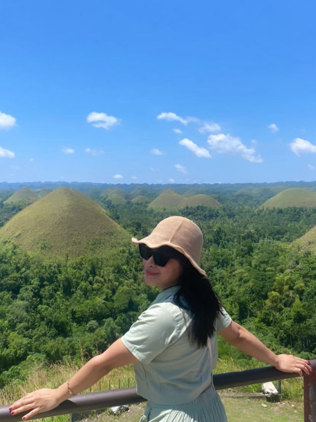  Chocolate Hills in Philippines 🇵🇭