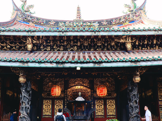 Dalongdong Bao’an Temple
