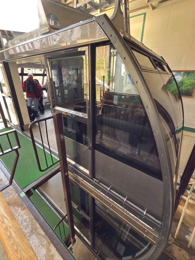 SHIN-HOTAKA ROPEWAY.