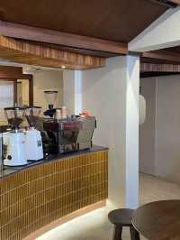 Lalin Cafe คาเฟ่เปิดใหม่สไตล์มินิมอล 🌷☕️🪞