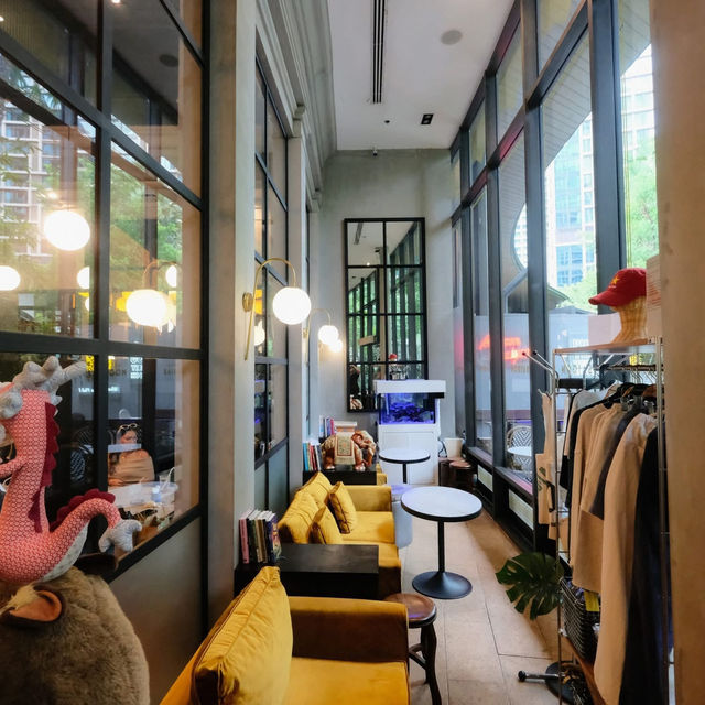 Maison Saigon Vela Langsuan