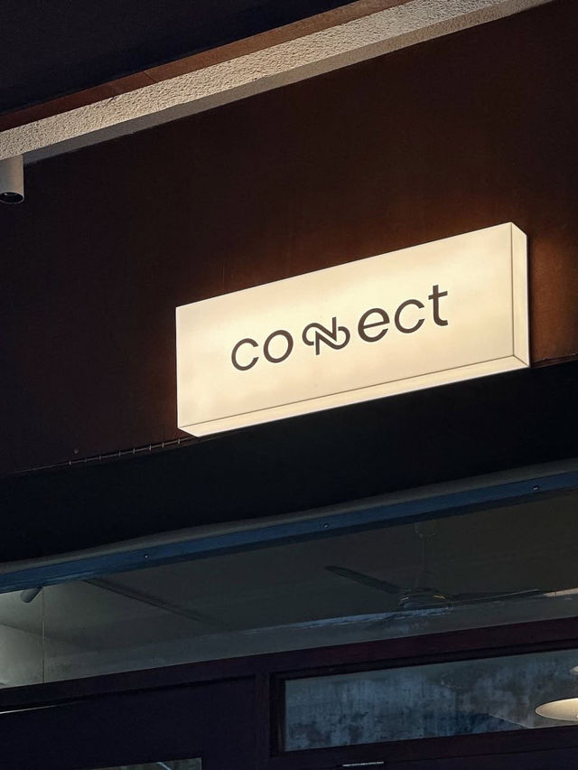 Connect Saigon Cafe
