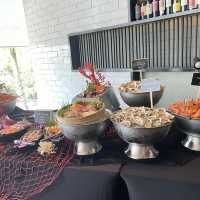 หนีร้อน นอนทะเลที่movenpick pattaya
