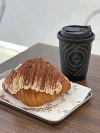 Ra. Bakery & Coffee is a peaceful
