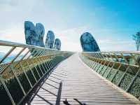 สะพานมือ (Golden Bridge) ที่บานาฮิลส์ 