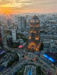 Be on time when visiting the Petronas Twin Towers!