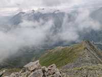 Above the Clouds: Breathing the Summit of Yunxiao Peak