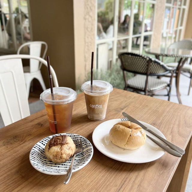  Coffice Chiang Mai คาเฟ่ 