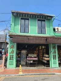Old-School Charm and Souvenirs in Malacca