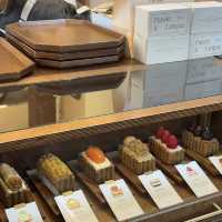 Pie Poetry in Yeonnam—My Visit to Parole & Langue, Seoul
